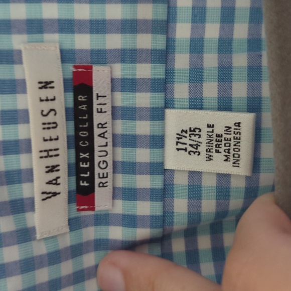 Neck 17½ Blue/Purple/White Van Heusen Button Up - Picture 3 of 5
